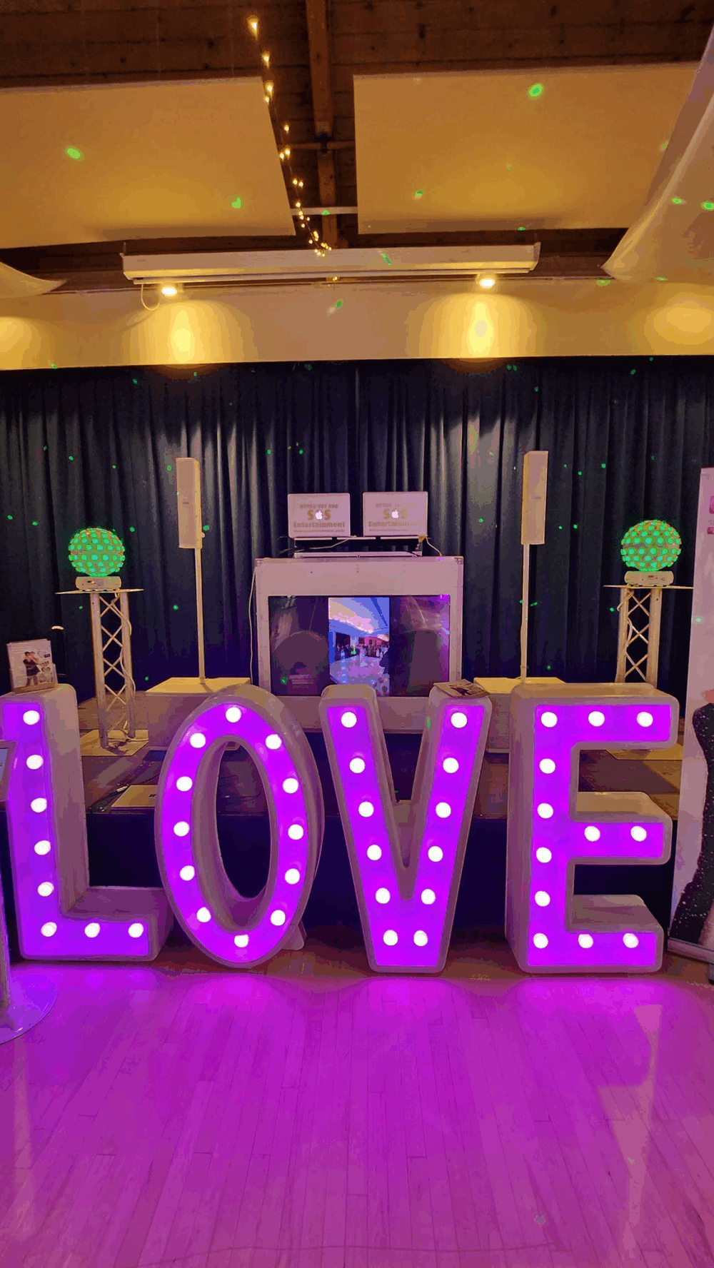 love lights to hire, Valentines
