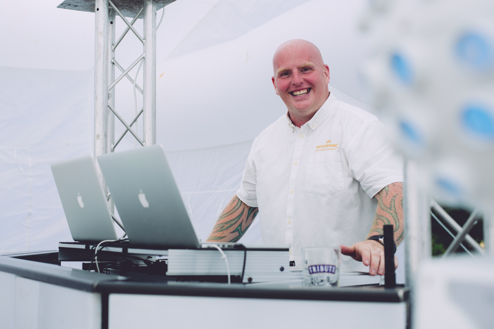 wedding dj, hire a wedding dj