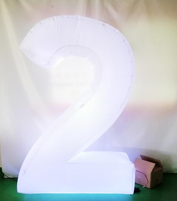 inflatable numbers, light up numbers to hire