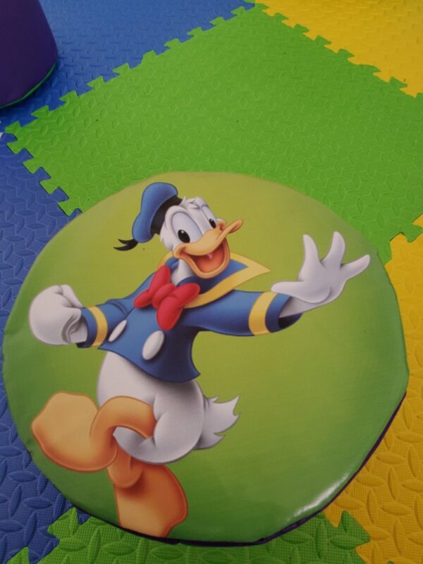 cartoon friends soft play hire kent and sussex