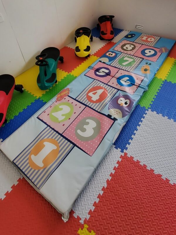 hopscotch soft play, hopscotch game hire in kent & sussex