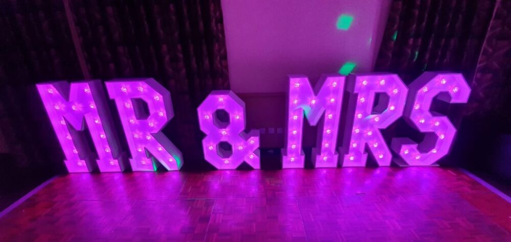 mr and mrs lights for wedding