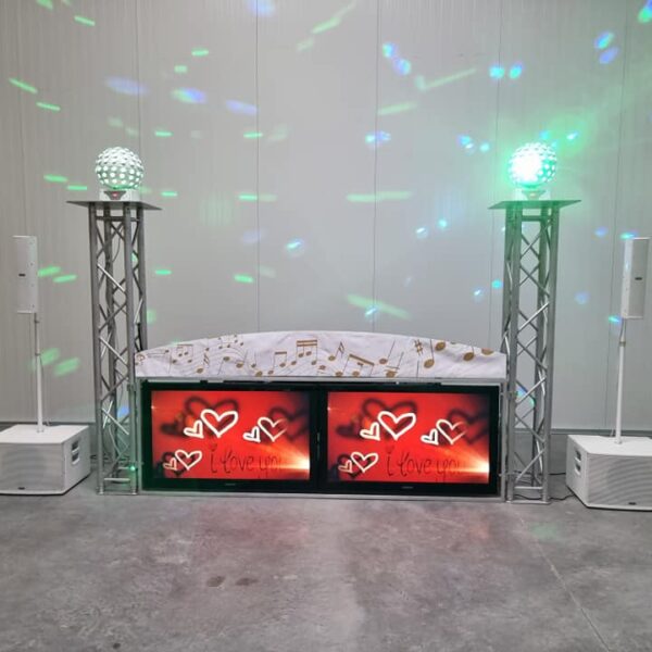 Double screen DJ booth (black or white)