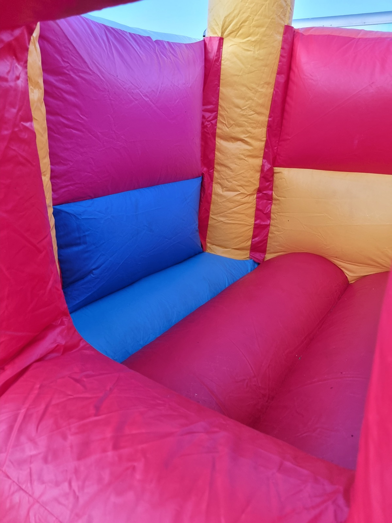 kids bouncy castle hire, Sussex