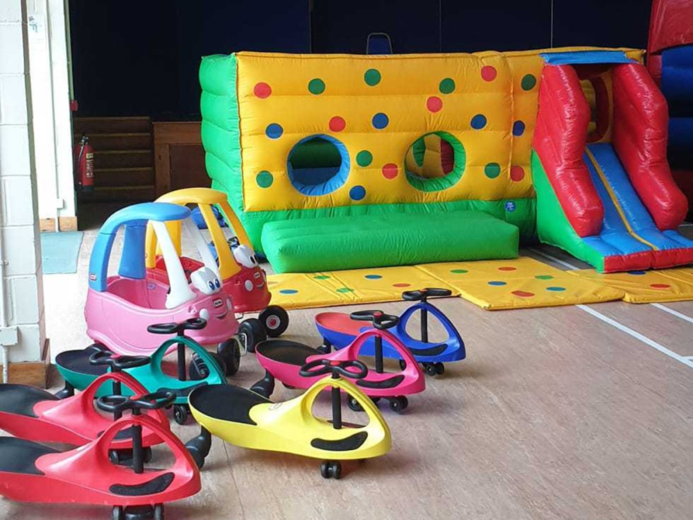 didicar ride on hire with track & bouncy castle bundle, kent, sussex, essex