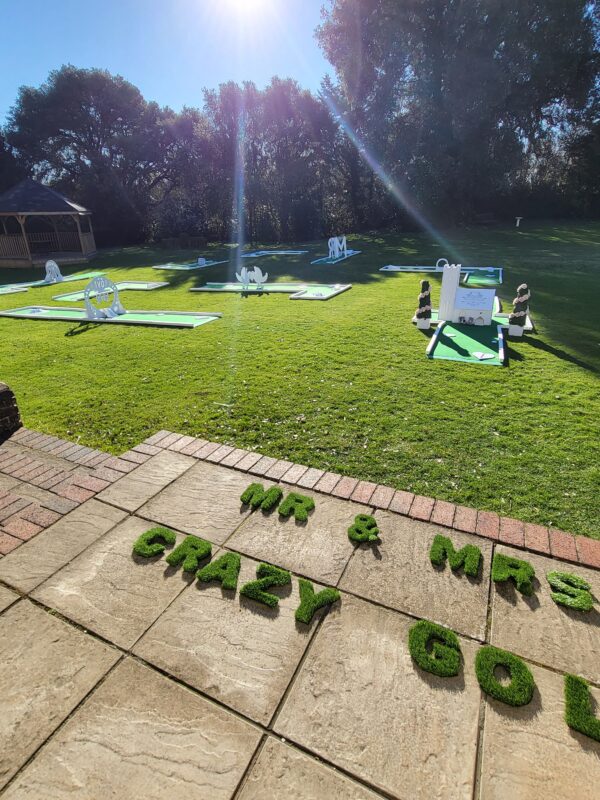 mini golf wedding hire, wedding entertainment