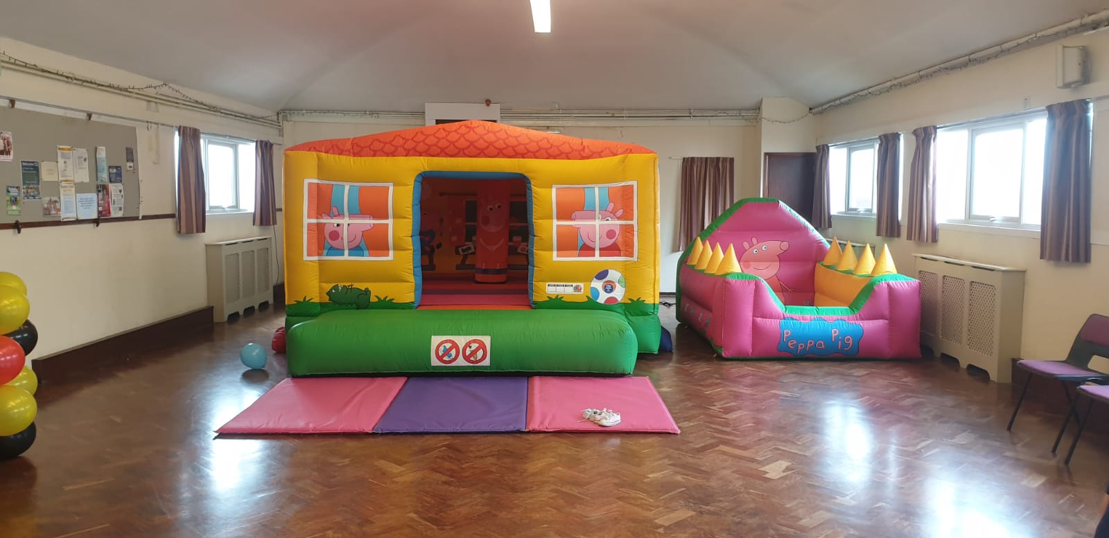 kids party hire, piggy character bundle, bouncy castle hire in Kent, inflatable ball pit hire