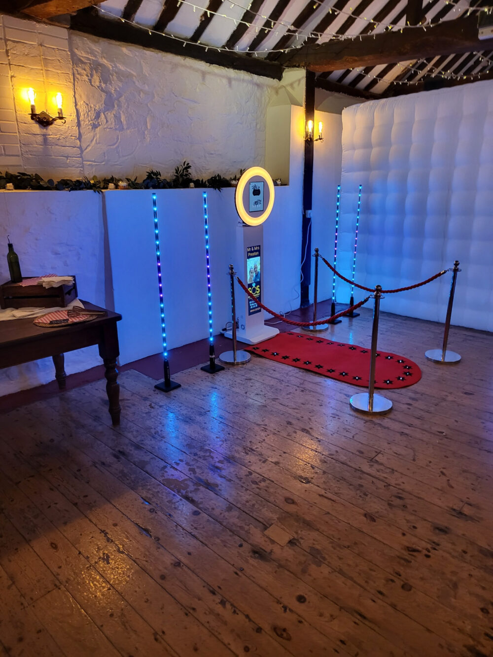 LCD digital photobooth hire sussex