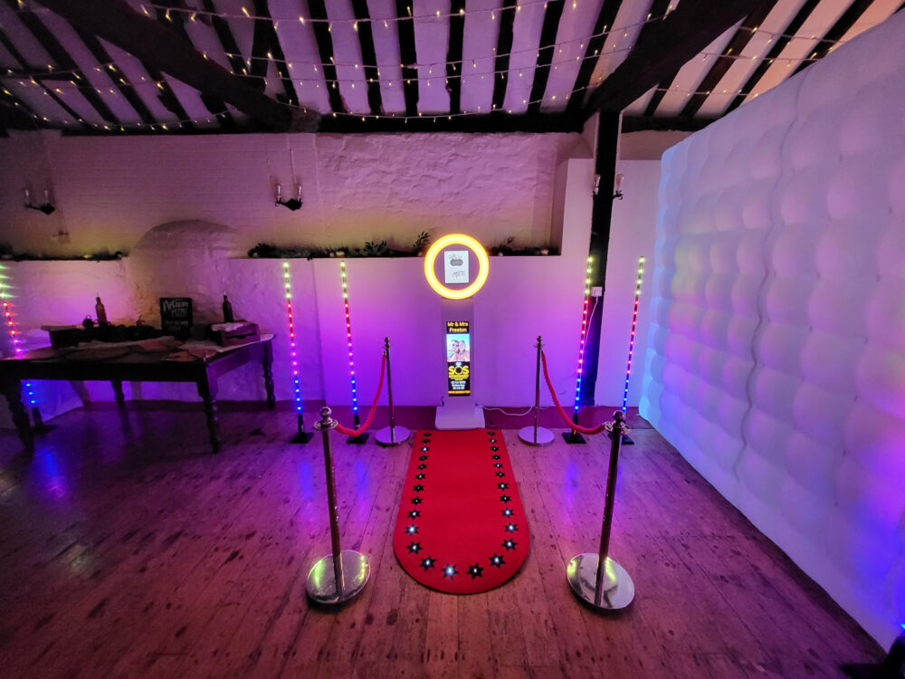 LCD digital photobooth hire essex