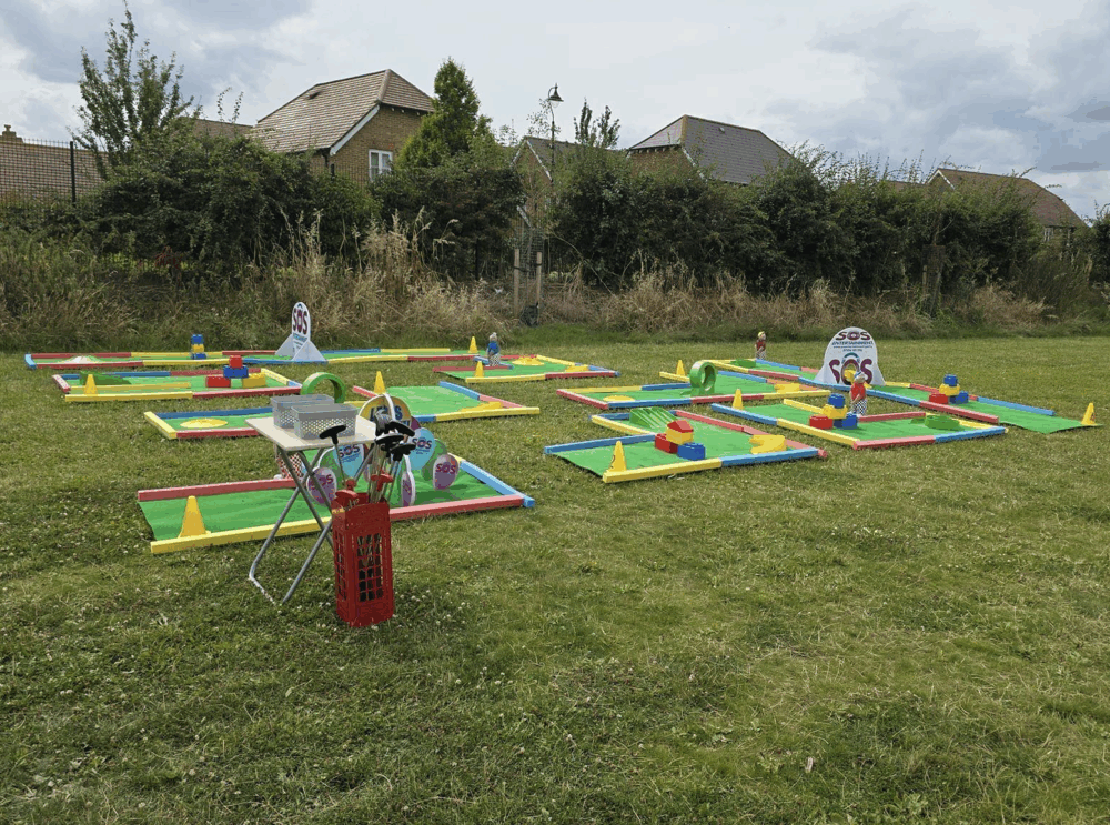 mini golf hire, medway