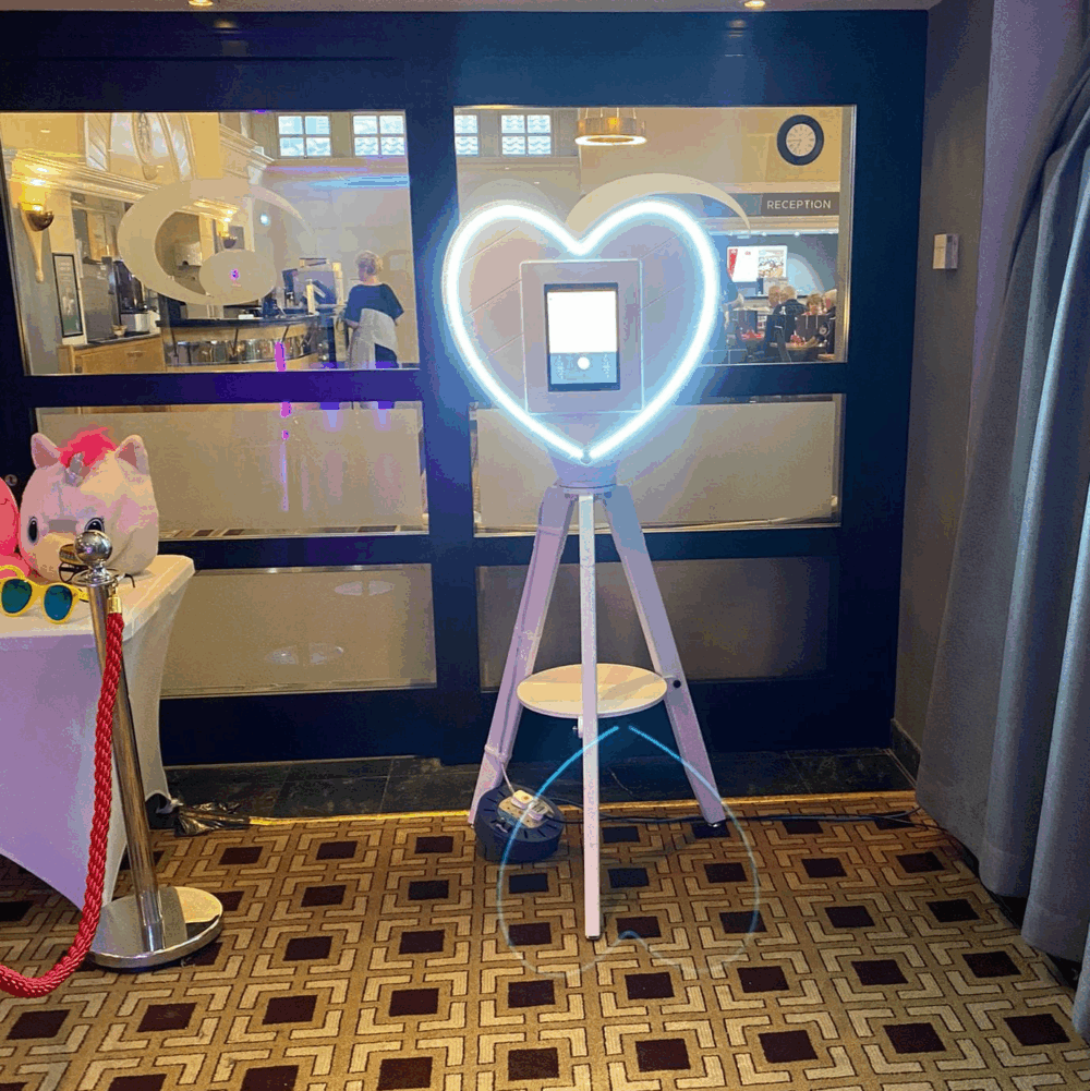 lcd heart photo booth hire, sussex