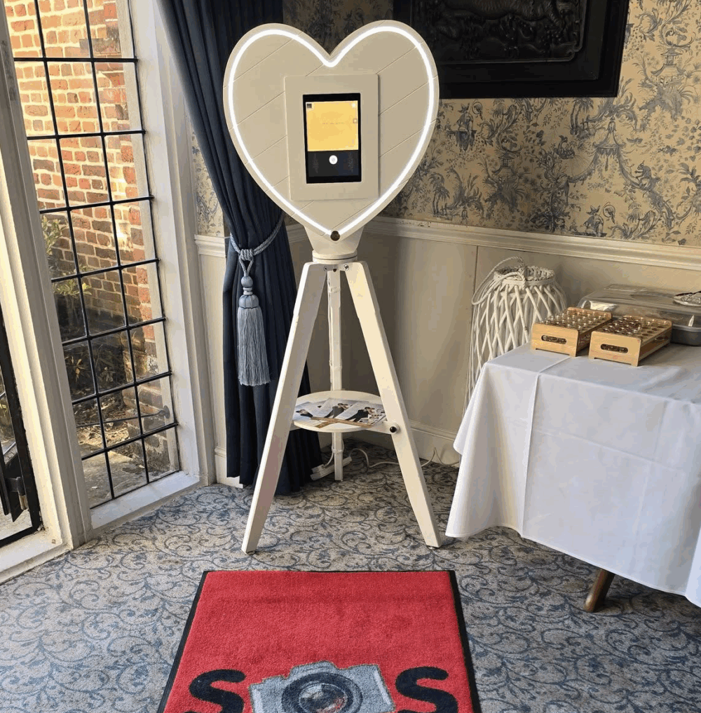 lcd heart photo booth hire, brighton