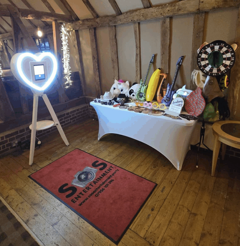 lcd heart photo booth hire, medway